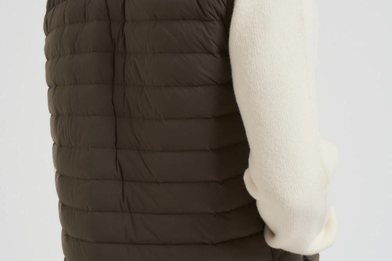 Gilet uomo Seamless Tunnel Nylon down-Tc nera G100004 S0183V0054 STONE ISLAND