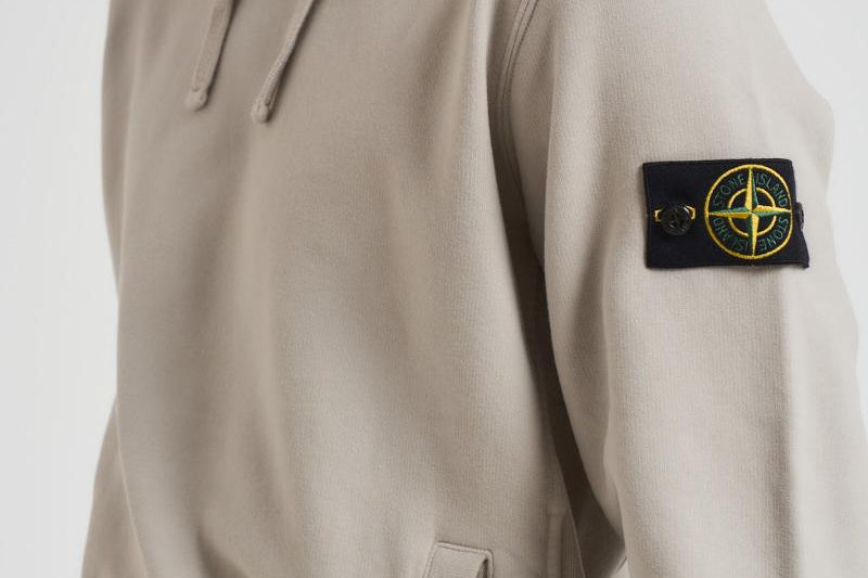 Felpa uomo con cappuccio grigio chiaro 6100029 S0A20V0061 STONE ISLAND