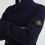 Cardigan uomo con bottoni blu 5100047 S00A3V0020 STONE ISLAND