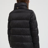 Piumino donna corto nero PI001936D 9300 HERNO