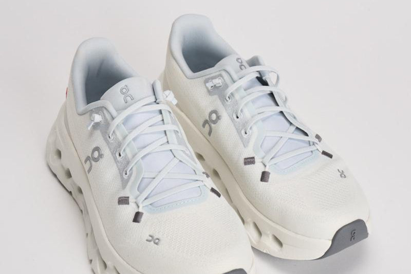 Sneakers donna Cloudtilt bianche CLOUDTILT. ARTIC ICE ON RUNNING