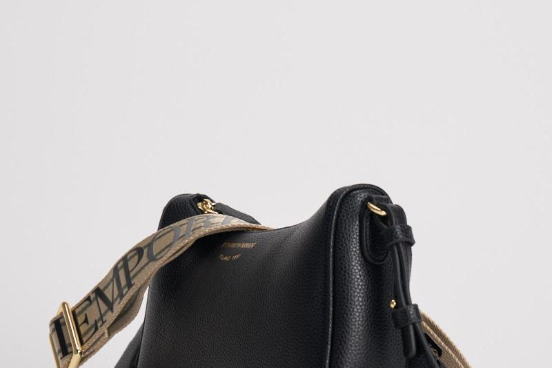 Borsa donna hobo nera EW000539 AF12103MC032 EMPORIO ARMANI