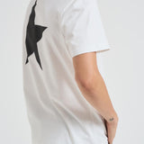 T-shirt uomo bianca con logo frontale nero GMP01220 P00087910283 GOLDEN GOOSE