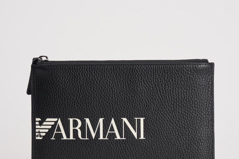 Pochette uomo in pelle nera con logo bianco EM003590 AF19355UC001 EMPORIO ARMANI