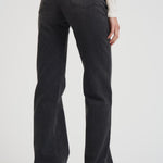 Jeans donna gamba dritta in denim nero STAR BLACKWASH HAIKURE