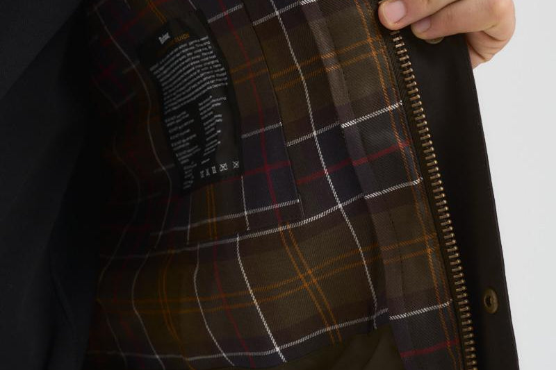 Giacca uomo cerata Ashby verde militare MWX0339 OL71 BARBOUR