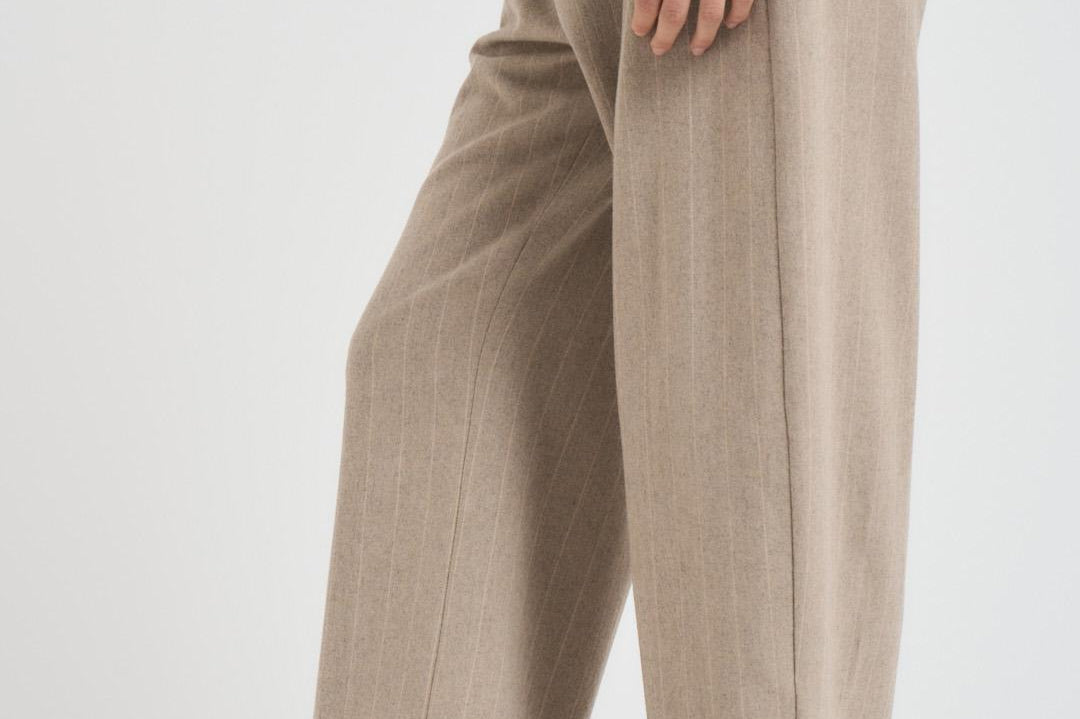 Pantalone donna carrot fit gessato tortora L33 GEST LIVIANA CONTI