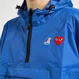 Giubbotto K-Way uomo con cappuccio blu PJ502 /BLUE-1 COMME DES GARCON PLAY 