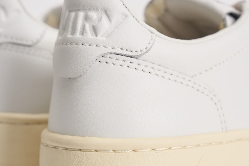Sneakers donna medalist low bianca AULW LL15 AUTRY 