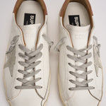 Sneakers uomo bianco e cammello GMF00102 F00218210803 GOLDEN GOOSE 