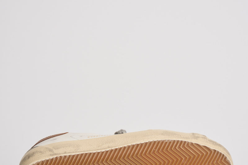 Sneakers uomo bianco e cammello GMF00102 F00218210803 GOLDEN GOOSE 