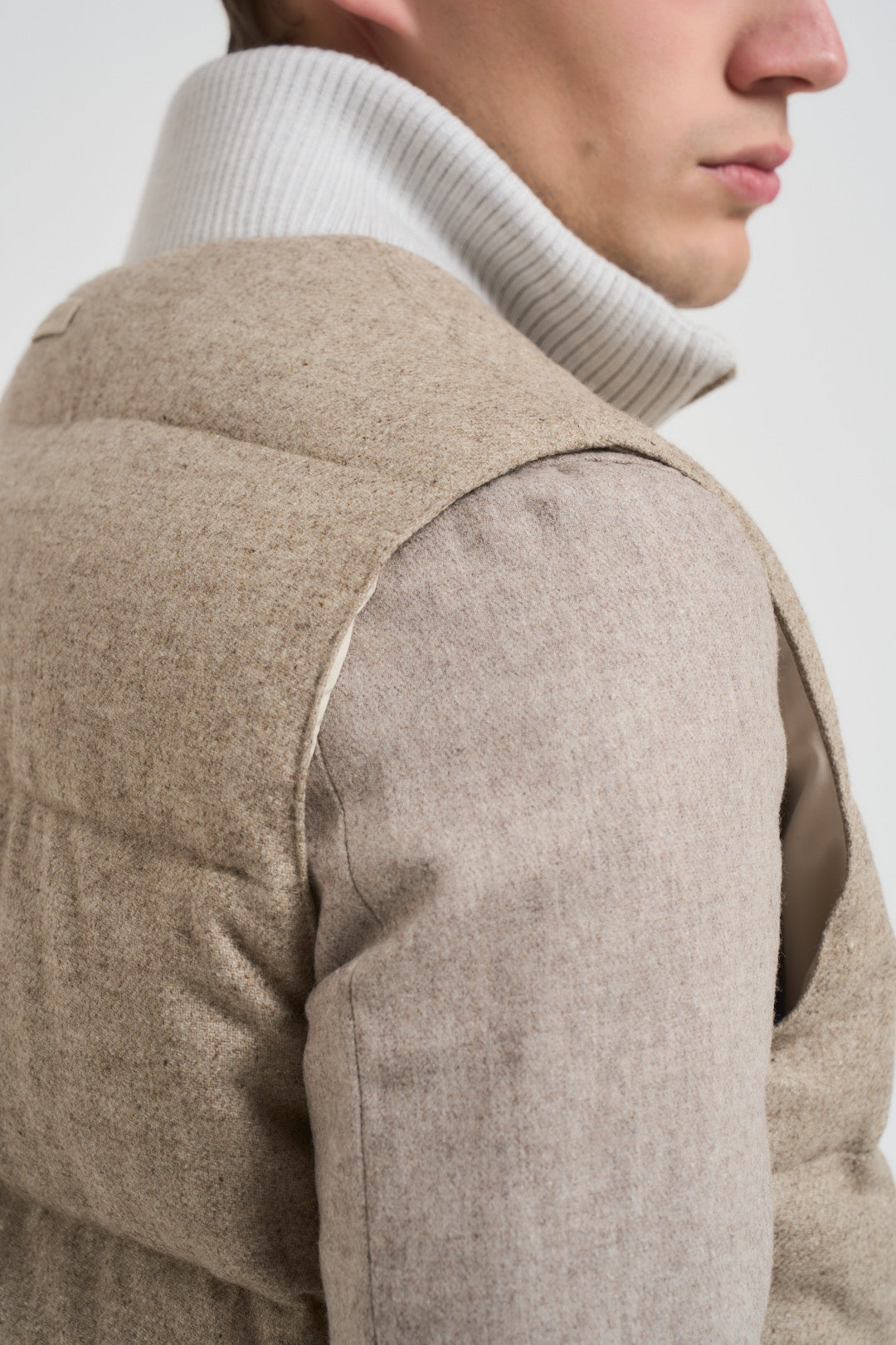 Piumino uomo smanicato beige AAPIKE AAIF65516WR210 LARDINI 