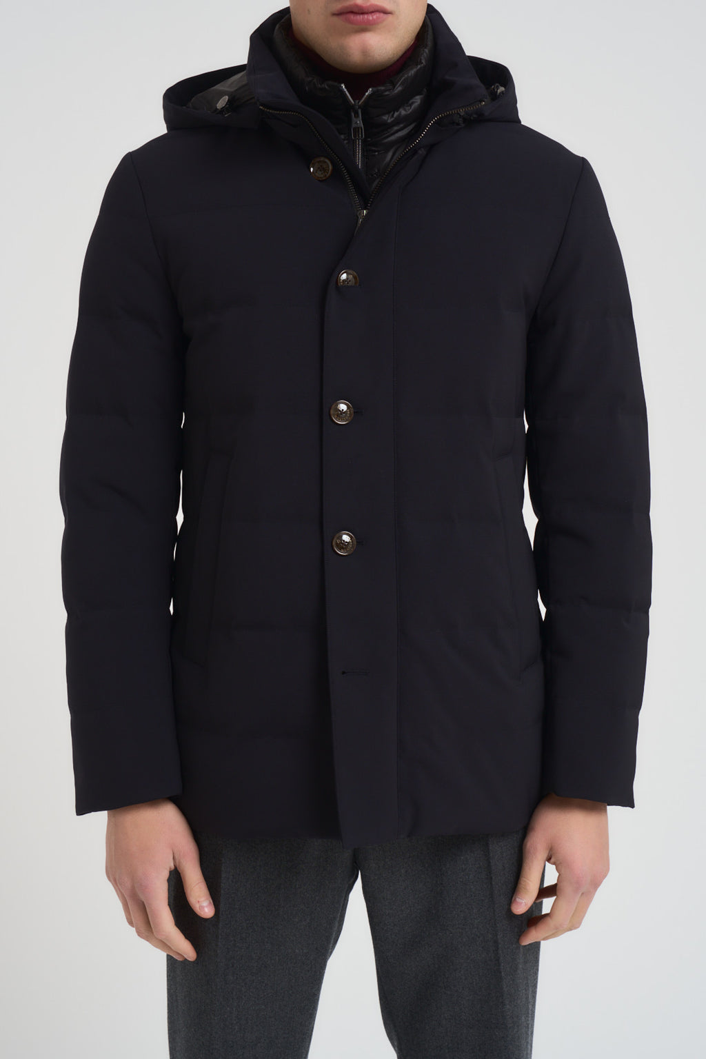Piumino con cappuccio blu scuro F09MUCX581 18589 MONTECORE 