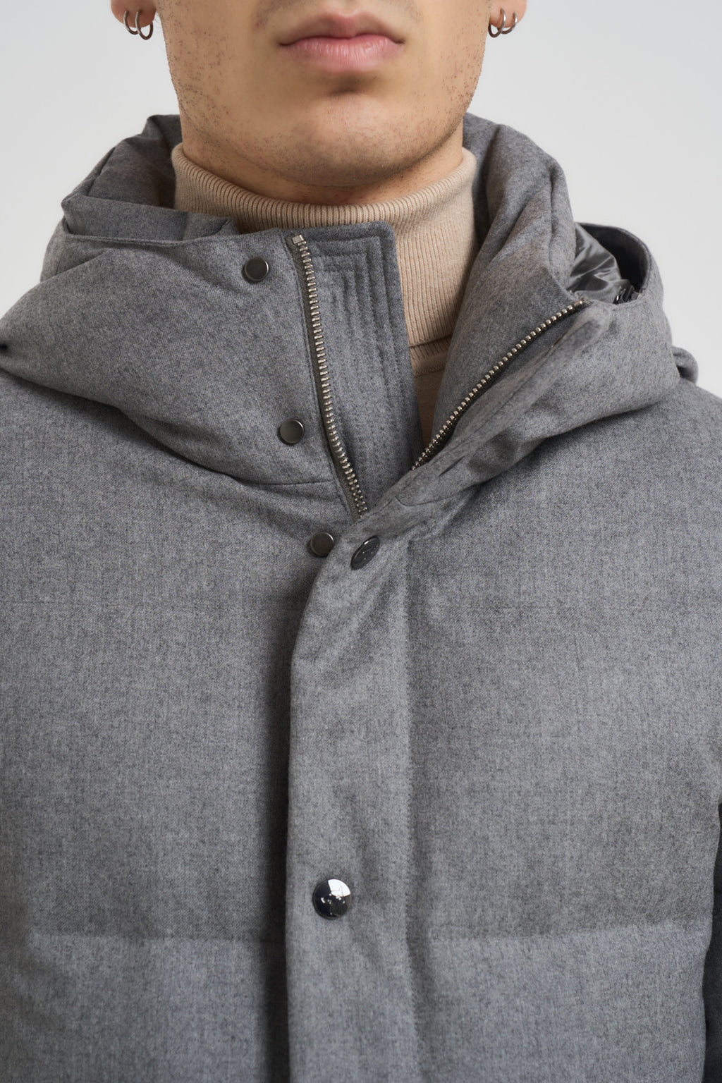 Piumino uomo trapuntato in lana grigio F09MUCX742 27795 MONTECORE 