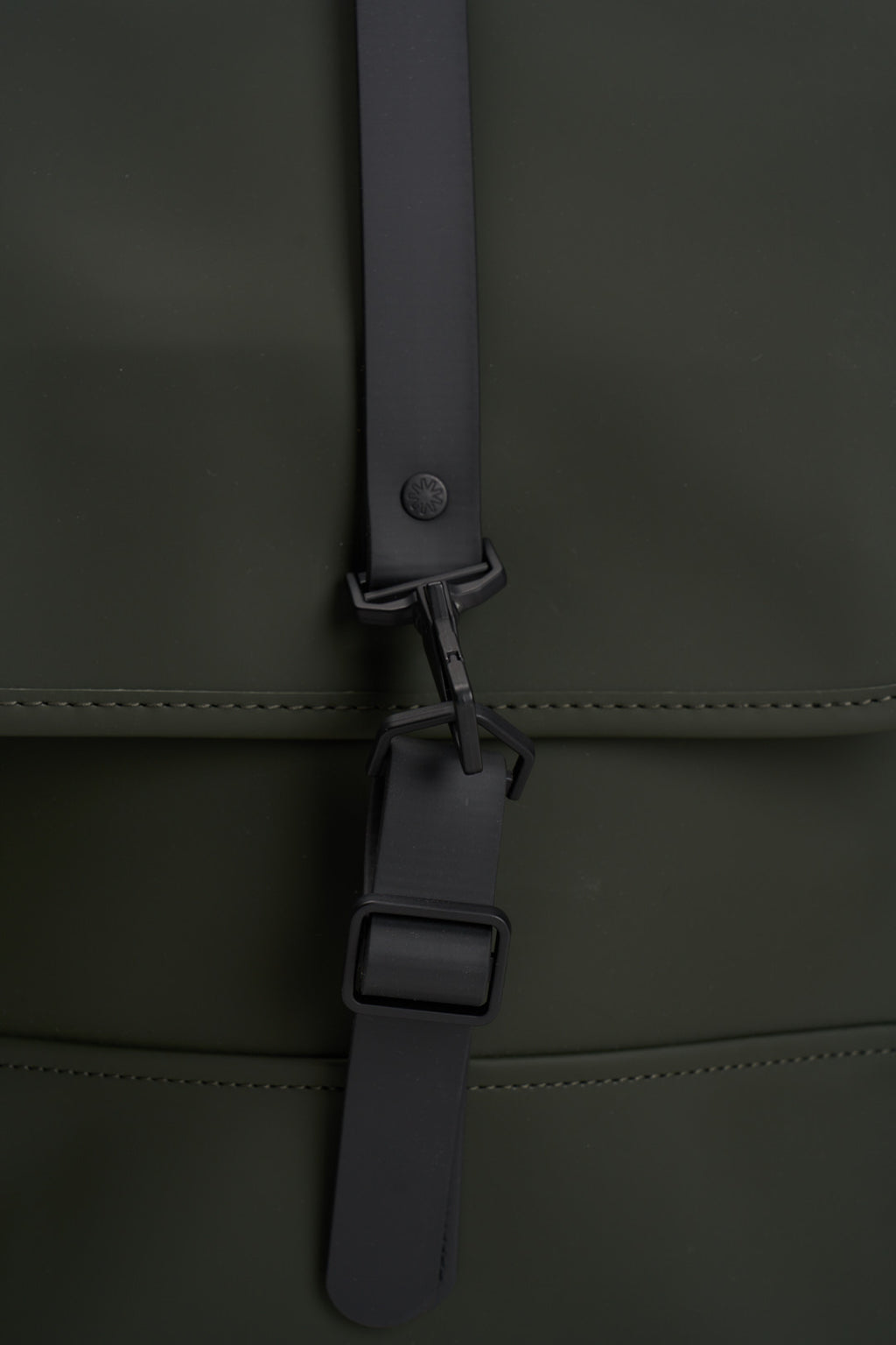 Zaino uomo Puffed Backpack Mini verde 13020 03 RAINS 