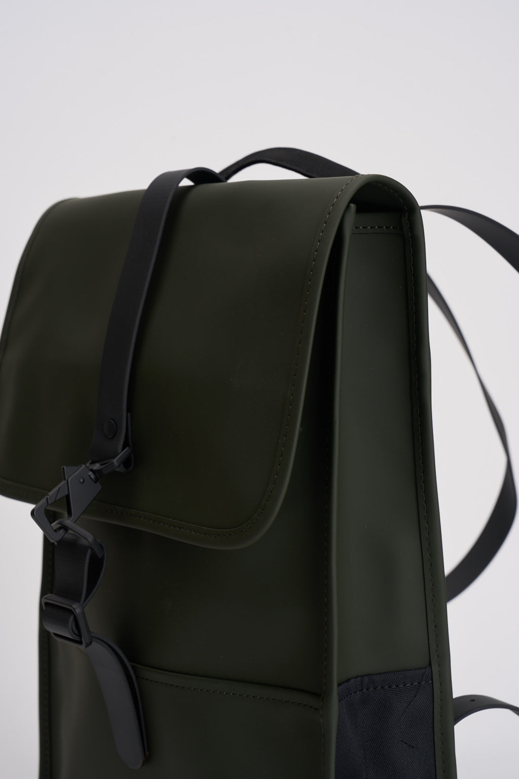 Zaino uomo Puffed Backpack Mini verde 13020 03 RAINS 