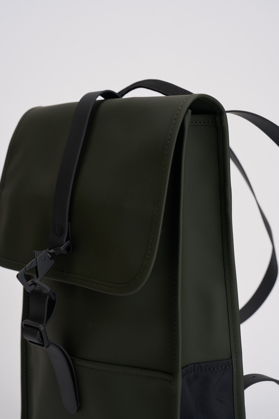 Zaino uomo Puffed Backpack Mini verde 13020 03 RAINS 