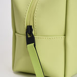 Borsa da toilette Wash Bag Small impermeabile gialla 15580 W3 RAINS 