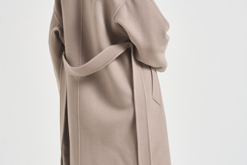 Cappotto donna lungo doppiopetto con cinta beige PENELOPE ATHOSVISONE 104 ACCADEMIE TESSILI 