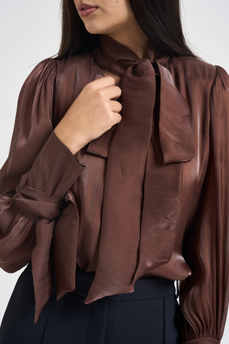 Camicia donna in raso con fiocco ruggine 17135 BROWN ACTUALEE 