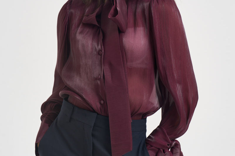 Camicia donna in raso con fiocco bordeaux 17135 BURGUNDY ACTUALEE 