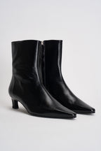 Stivaletti donna in pelle lucida neri S101164 01 ALOHAS 