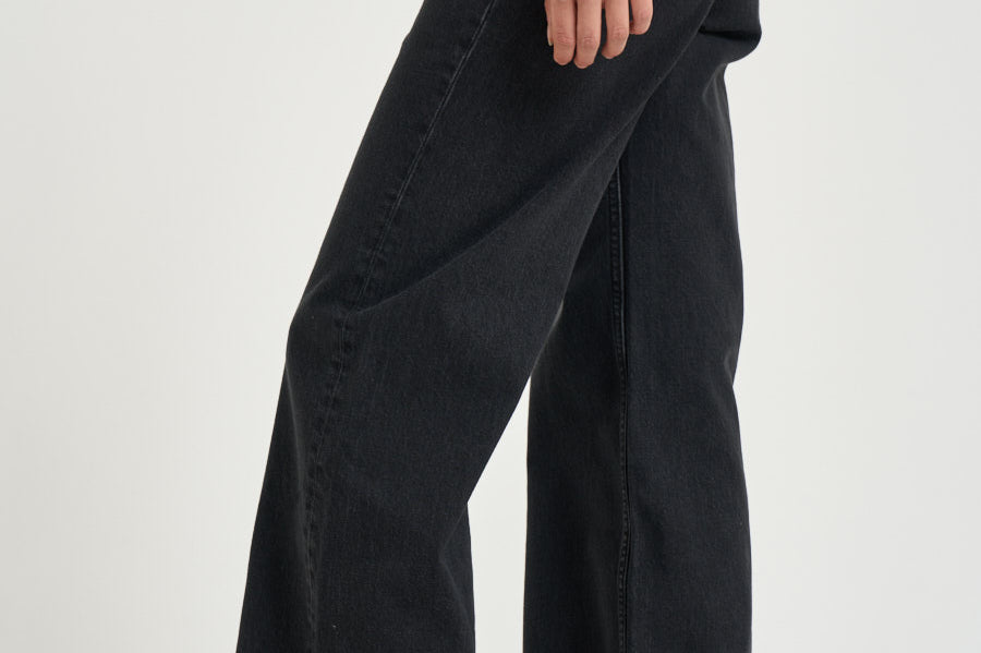 Jeans donna Hugh in denim nero 1134 009 ANINE BING 