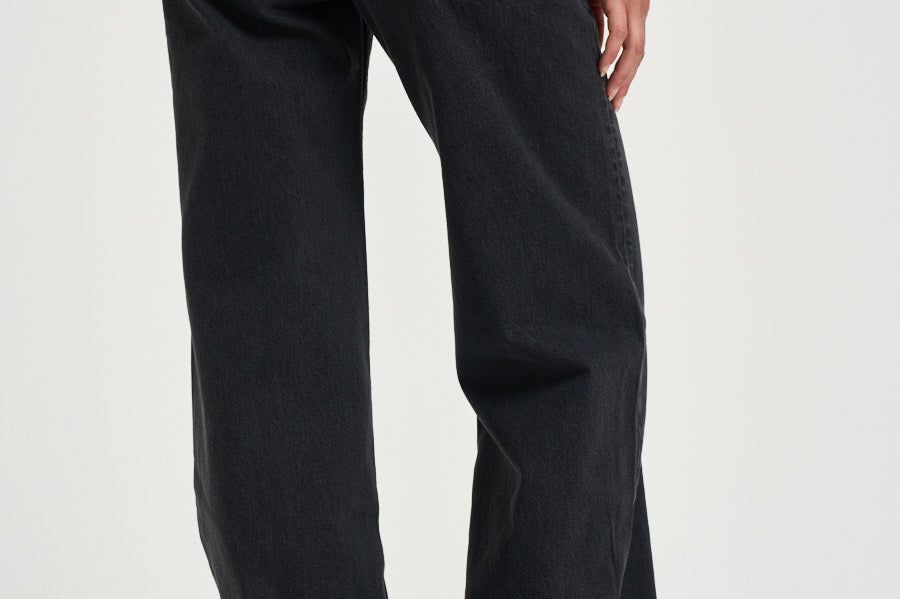 Jeans donna Hugh in denim nero 1134 009 ANINE BING 