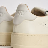 Sneakers uomo Dallas in pelle panna ADLM MR01 AUTRY 