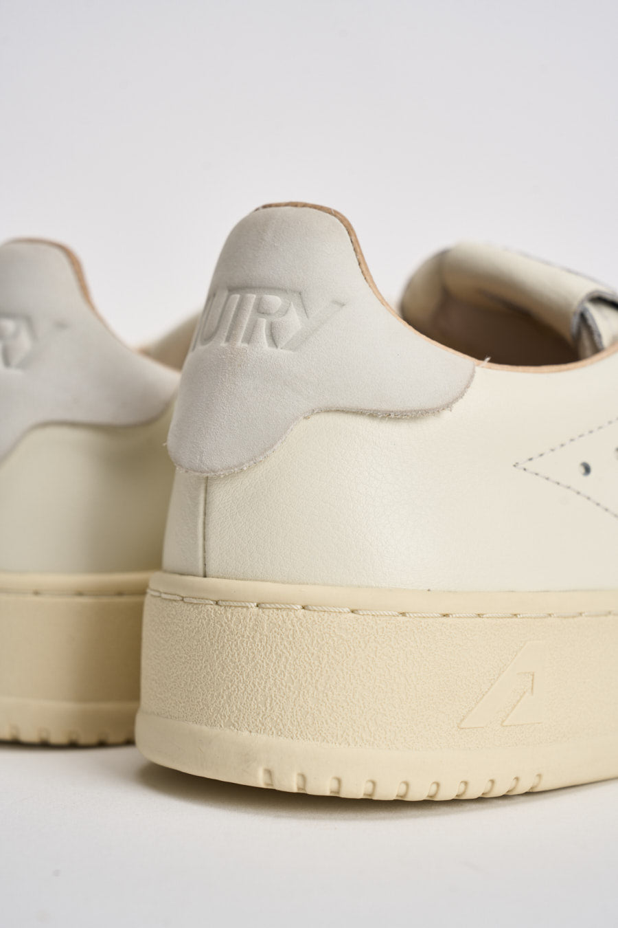 Sneakers uomo Dallas in pelle panna ADLM MR01 AUTRY 