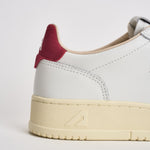 Sneakers uomo Medalist Low bianca e rossa AULM BJ01 AUTRY 