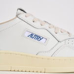 Sneakers uomo Medalist Low bianca e rossa AULM BJ01 AUTRY 