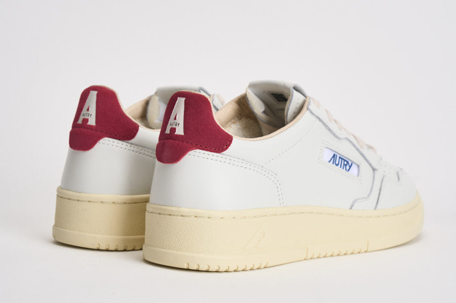 Sneakers uomo Medalist Low bianca e rossa AULM BJ01 AUTRY 