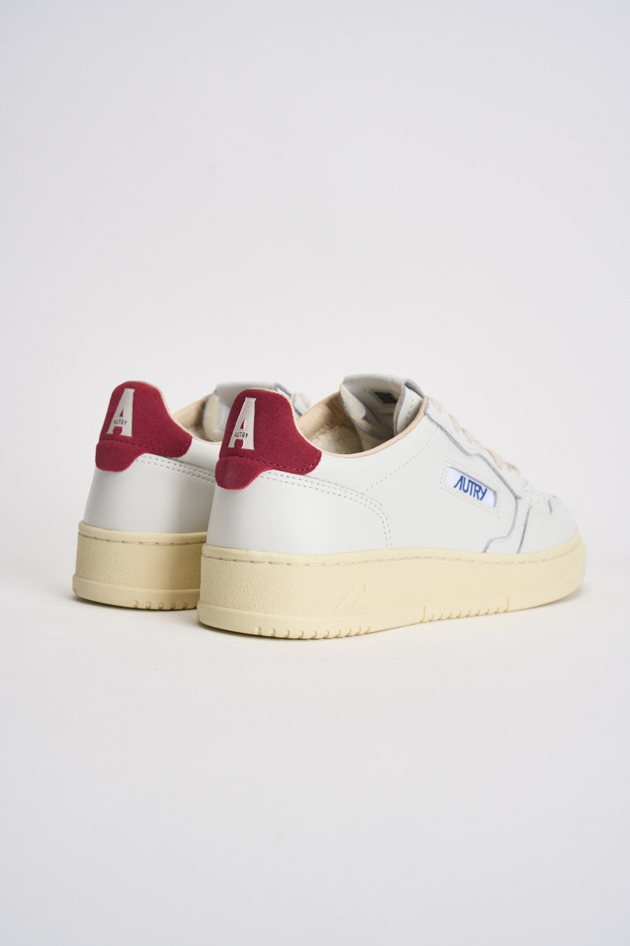 Sneakers uomo Medalist Low bianca e rossa AULM BJ01 AUTRY 