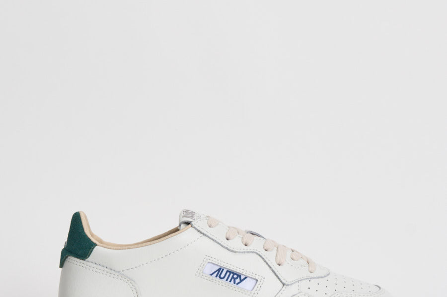 Sneakers uomo Medalist Low bianca e verde AULM BJ02 AUTRY 