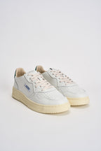 Sneakers uomo Medalist Low bianca e verde AULM BJ02 AUTRY 