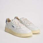 Sneakers uomo Medalist Low bianca e blu AULM BJ03 AUTRY 