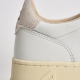 Sneakers uomo Medalist Low bianca e beige AULM BJ04 AUTRY 