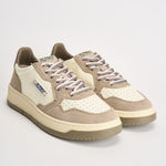 Sneakers uomo Medalist Low in suede beige e verde AULM BW07 AUTRY 