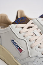Sneakers uomo Medalist Low bianca e marrone AULM HJ03 AUTRY 