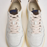 Sneakers uomo Medalist Low bianca e marrone AULM HJ03 AUTRY 