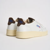 Sneakers uomo Medalist Low bianca e marrone AULM HJ03 AUTRY 