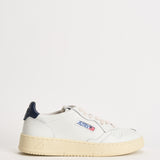 Sneakers uomo Medalist Low  in pelle bianca e blu AULM LL12 AUTRY 
