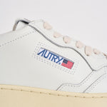 Sneakers uomo Medalist Low bianca e nera AULM LL22 AUTRY 