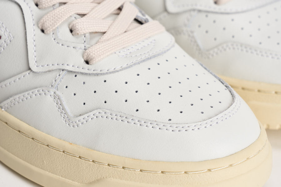 Sneakers uomo Medalist Low bianca e nera AULM LL22 AUTRY 