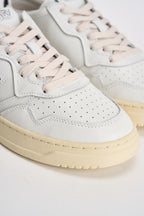 Sneakers uomo Medalist Low bianca e nera AULM LL22 AUTRY 