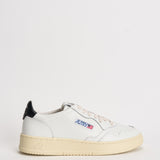 Sneakers uomo Medalist Low bianca e nera AULM LL22 AUTRY 