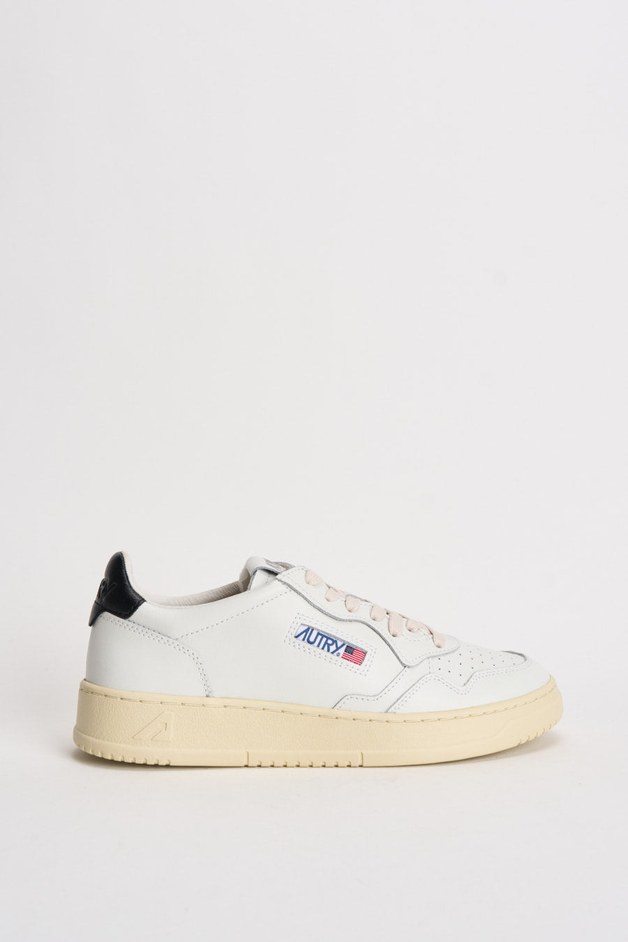 Sneakers uomo Medalist Low bianca e nera AULM LL22 AUTRY 