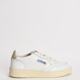 Sneakers uomo Medalist low bianca e tortora AULM LL27 AUTRY 