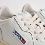 Sneakers uomo Medalist low bianca e tortora AULM LL27 AUTRY 